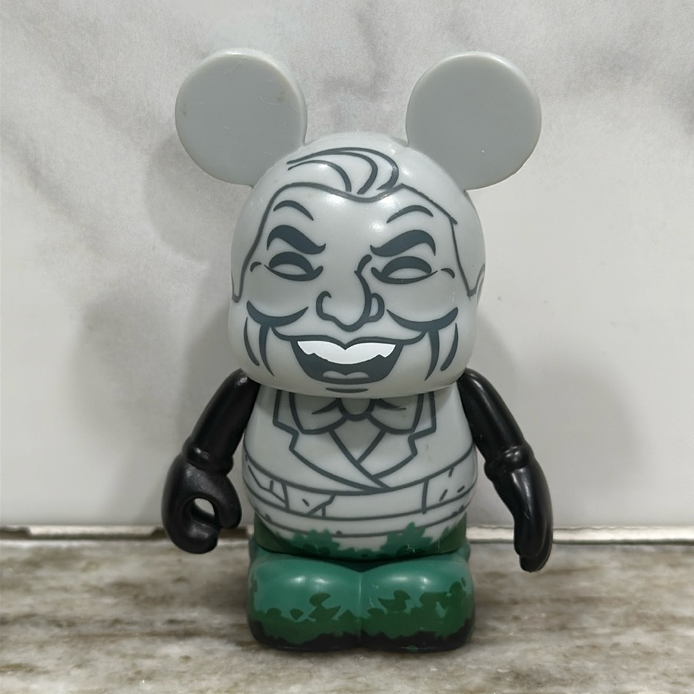 Disney Vinylmation Haunted Mansion Series 1 Ghost Singing Bust 3" Figure Used